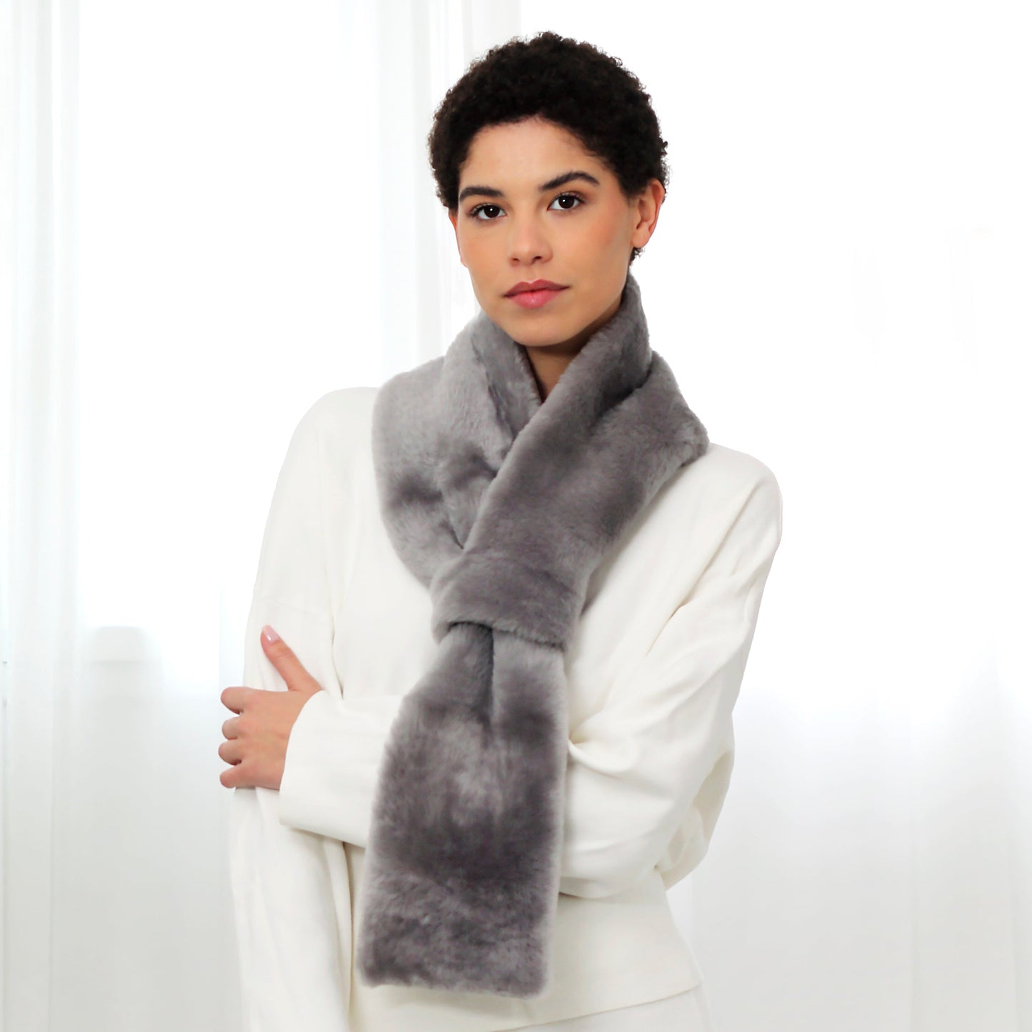 Stola grå lammeskind